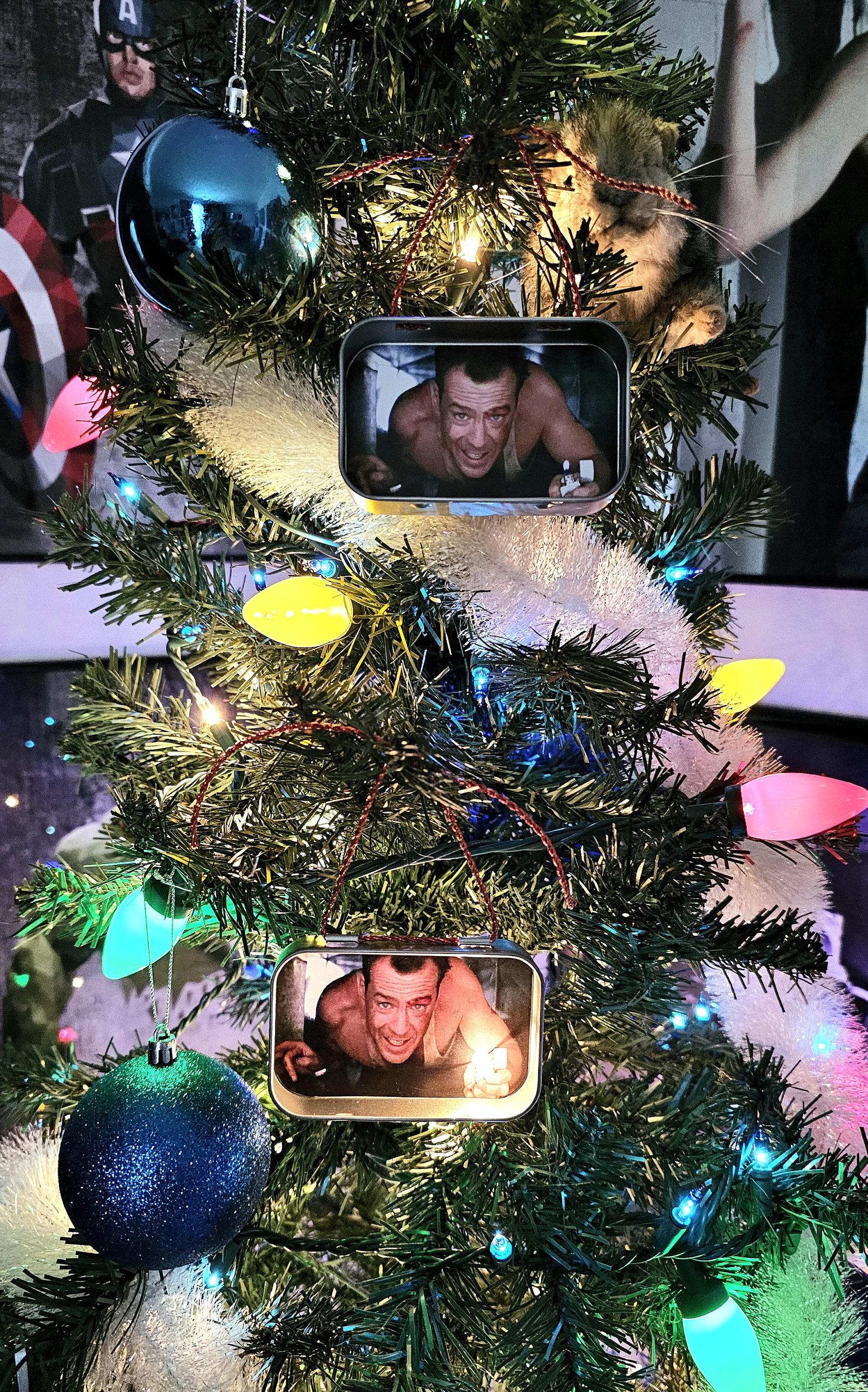 ✨LIGHT UP✨ Die Hard Ornament CHRISTMAS