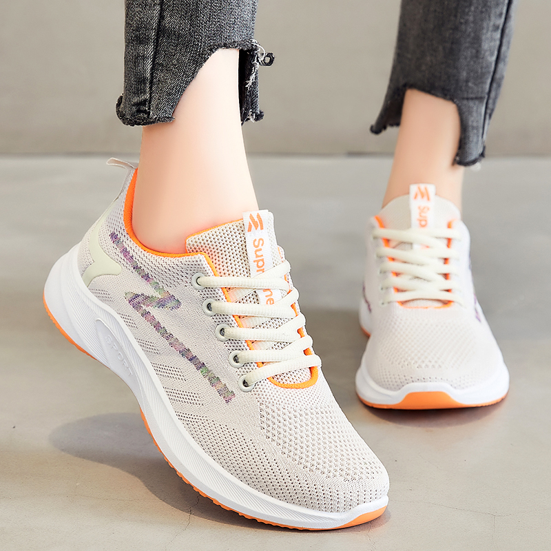 Women's Sports Shoes