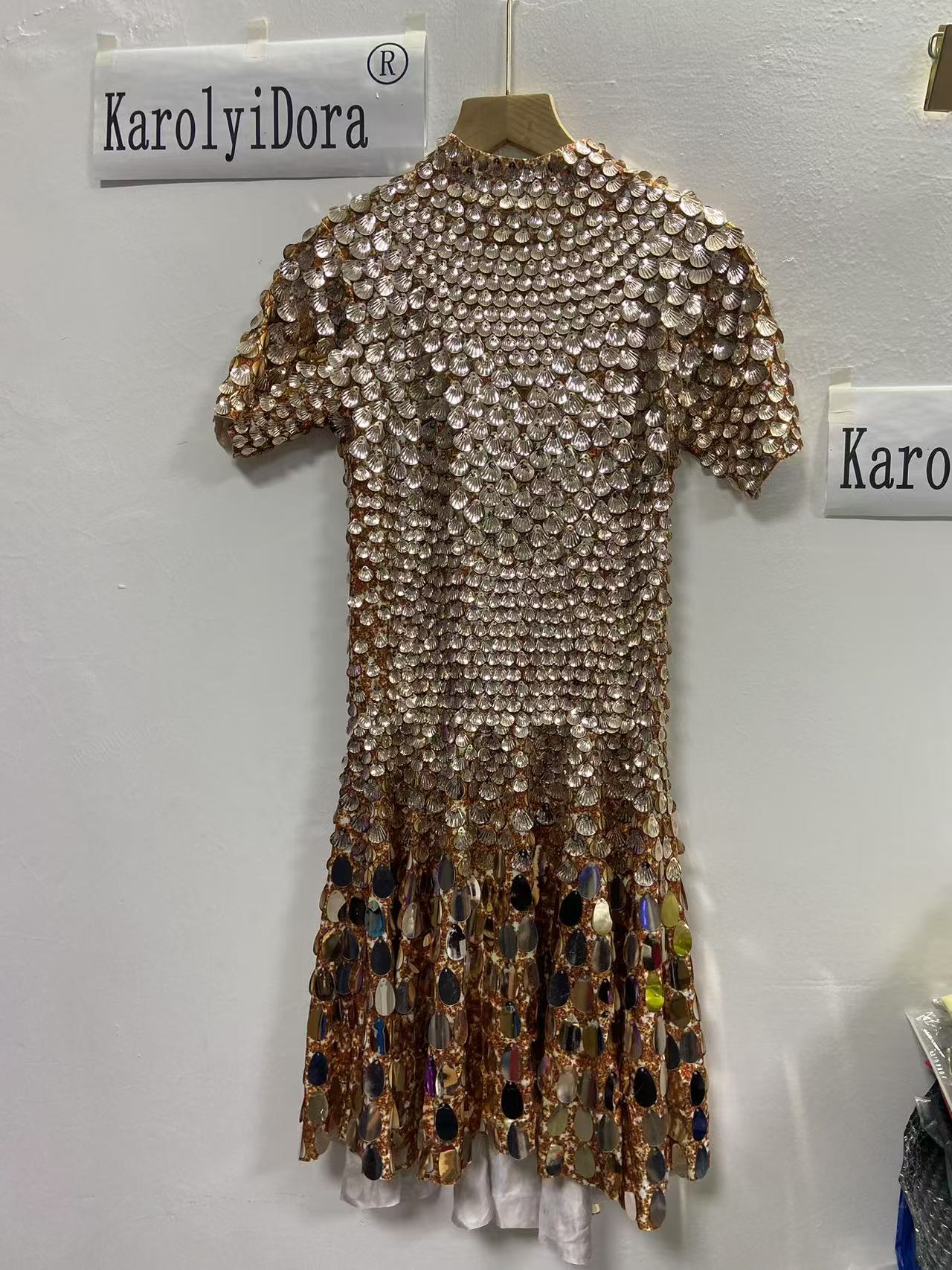 Extended 7cm sexy champagne colored shell sequin mini dress, nightclub dance high-quality performance costume jumpsuit, birthday dress