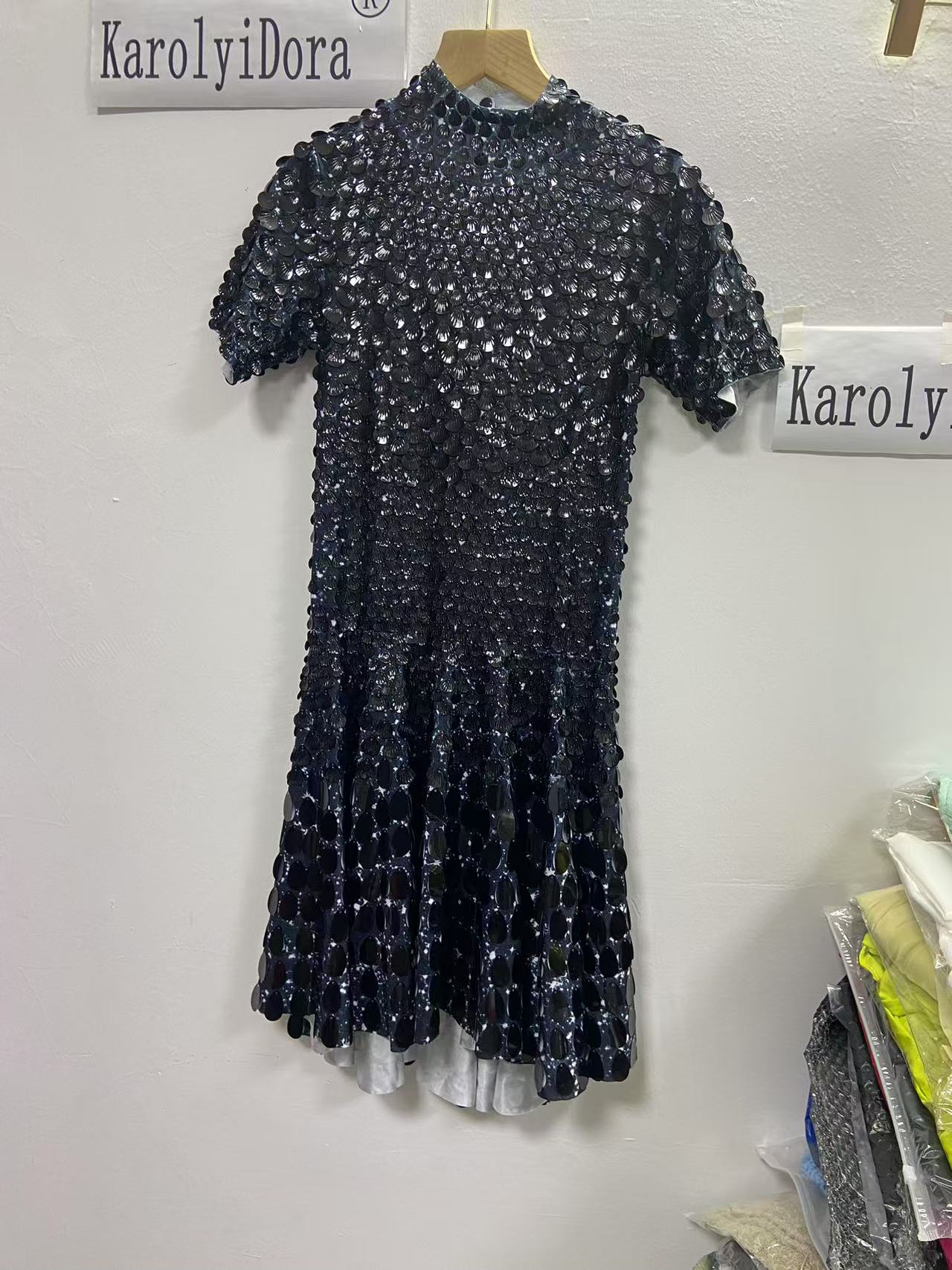 Extended 7cm sexy Black colored shell sequin mini dress, nightclub dance high-quality performance costume jumpsuit, birthday dress