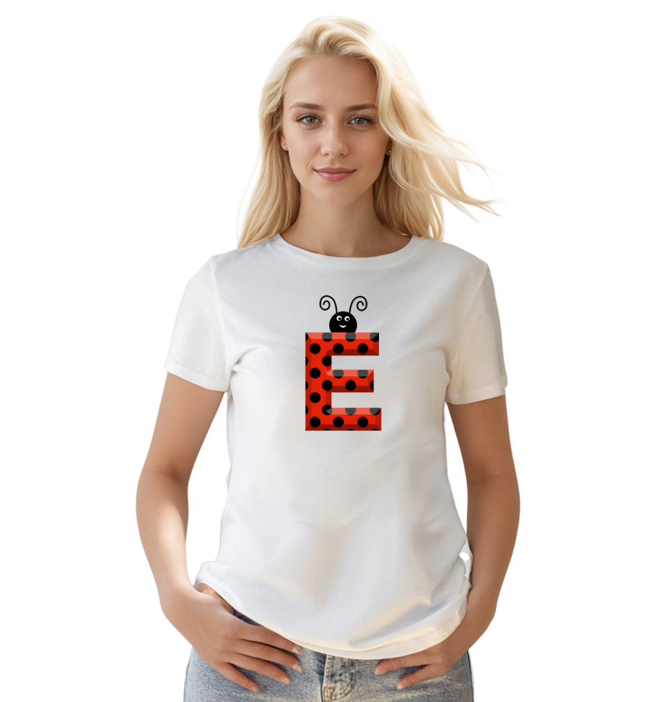 Ladybug Alphabets Buchstabe E druck weiß T-Shirt für Damen