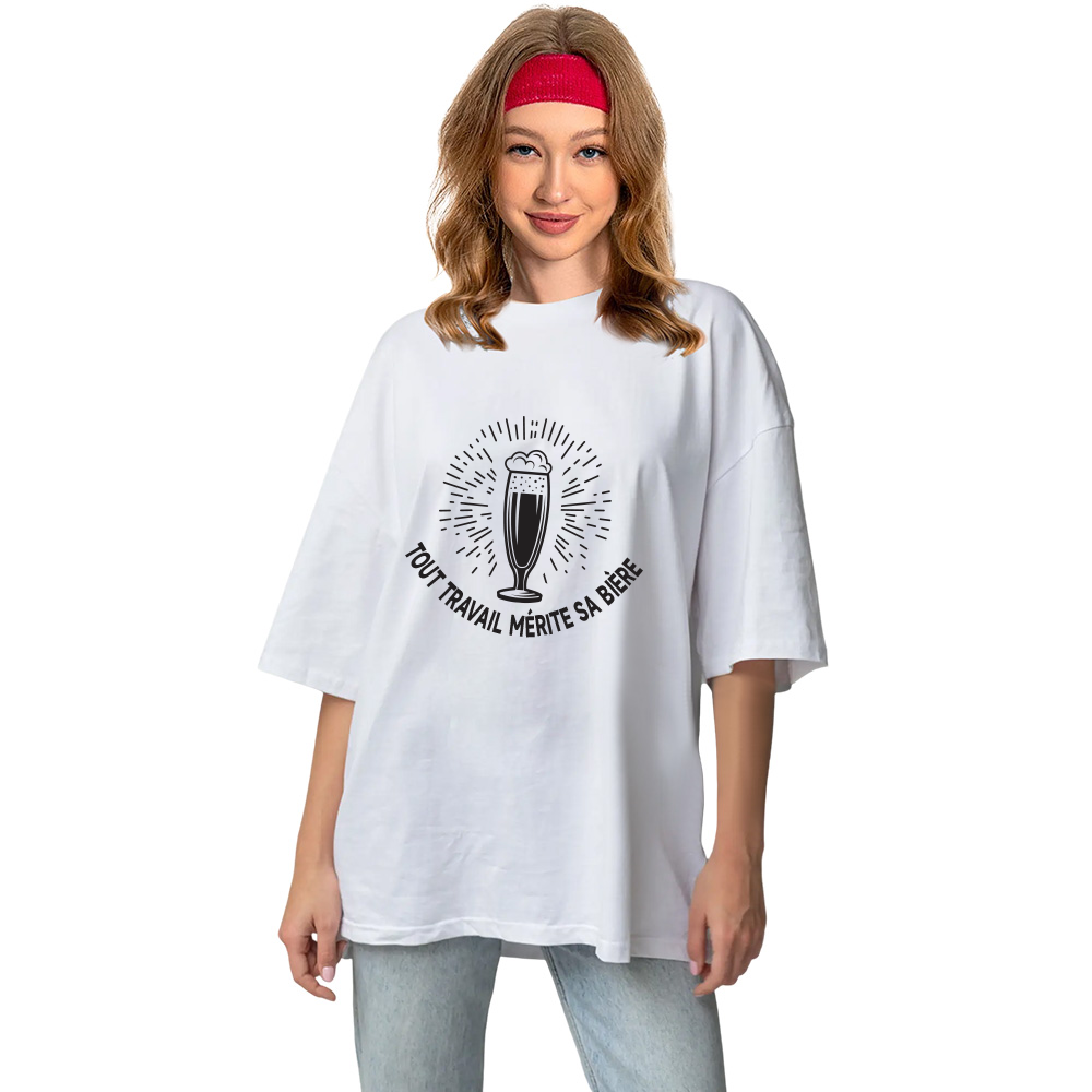 T-shirt Blanc 'TOUT TRAVAIL MÉRITE SA BIÈRE' Costume Ver.4
