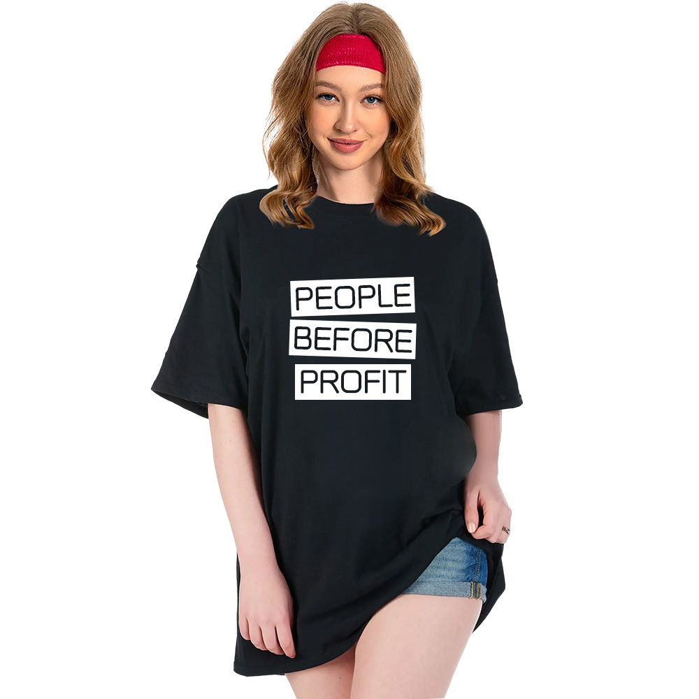 T-shirt 'People Before Profit' Costume