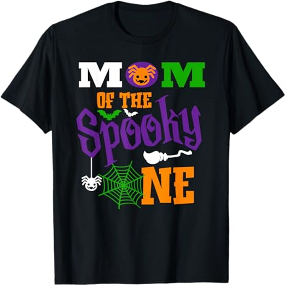 Adult Woman Family Mom Spooky One Halloween Black T-shirt Costume