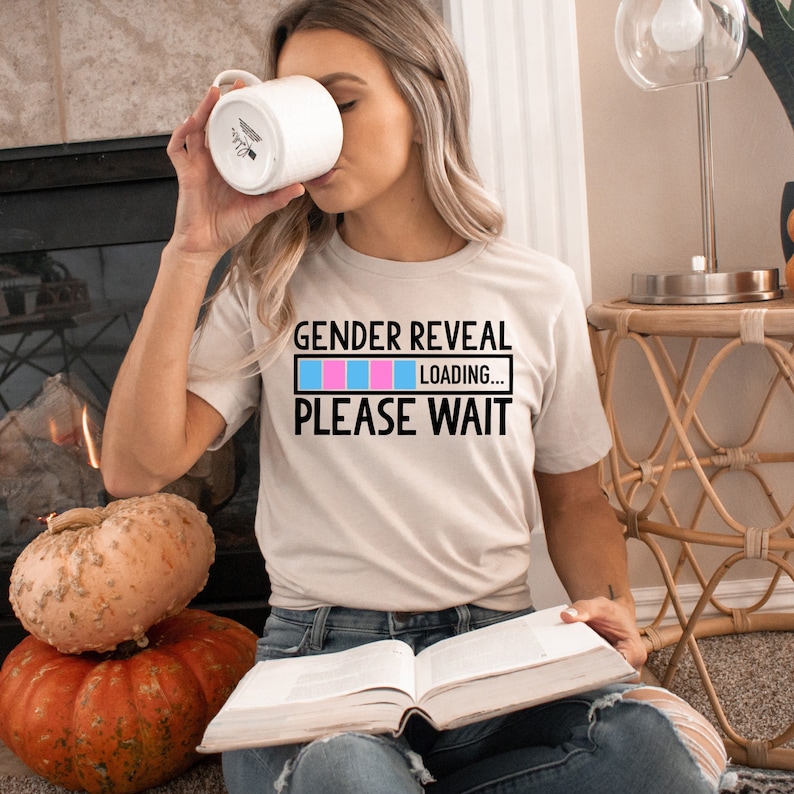 Mother's Day Gender Reveal Loading Please Wait Printed T-Shirt