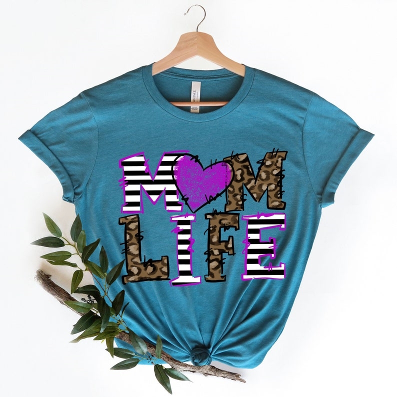 Mom Life Heart Mother's Day Printed T-shirt 