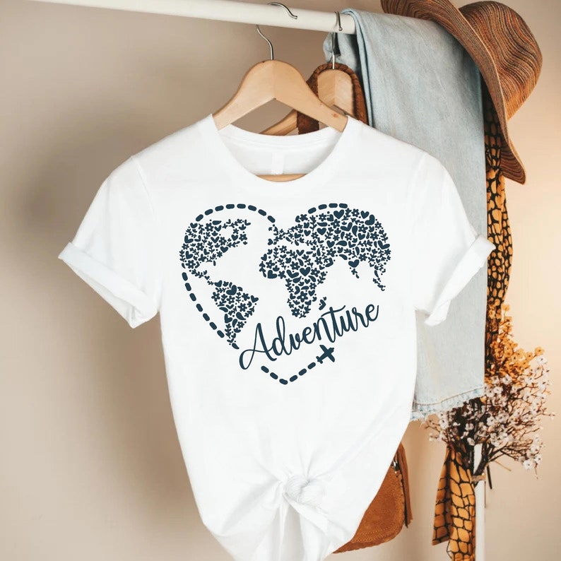 Vacation Travel Lover Adventure Heart Plane Printed T-shirt