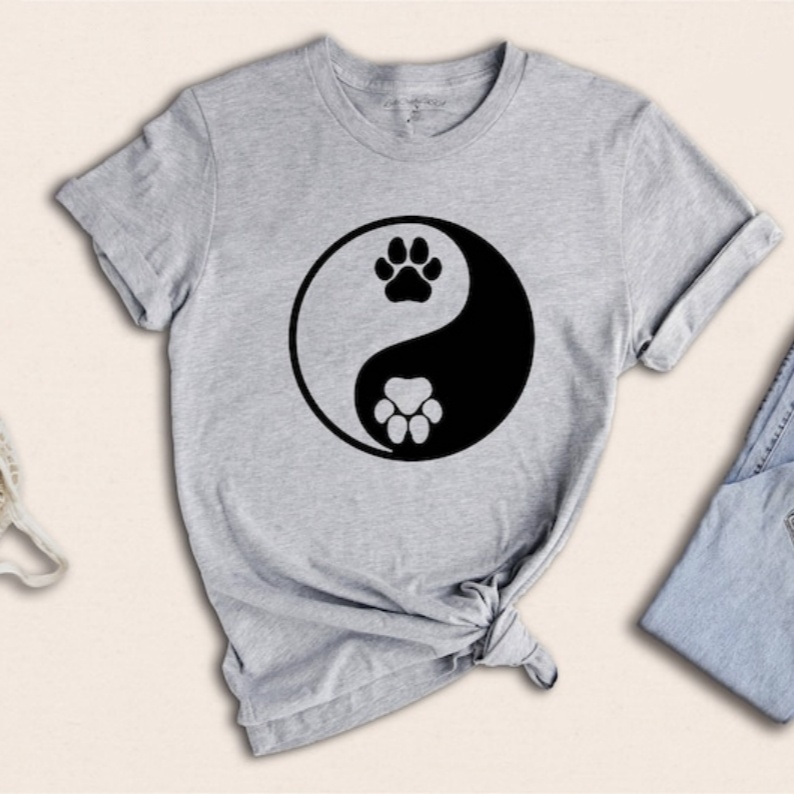 Pet Dog Lover Paw Yin Yang Printed T-shirt