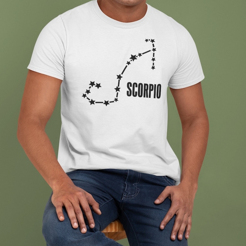 Amateur Astronomer Scorpio Zodiac Stars Constellation Birthday Present T-shirt 