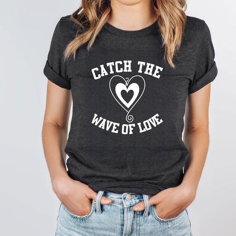 Valentine's Day Catch The Wave of Love Printed T-shirt 