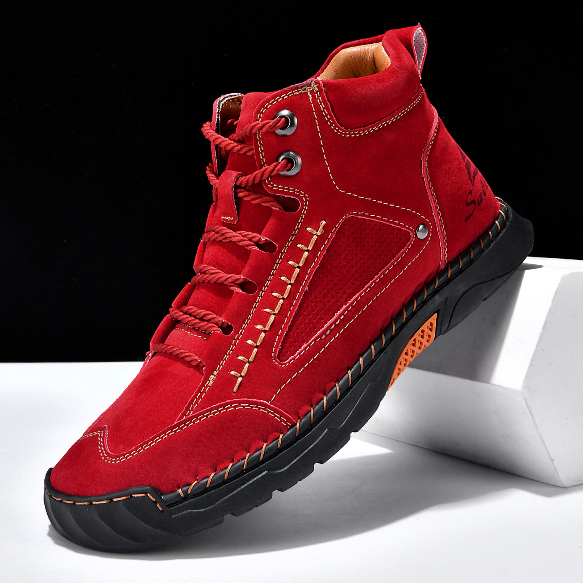 Men Can’t Get Enough of These Cozy Walking Shoes