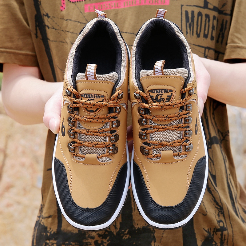 Men's outdoor sports shoes