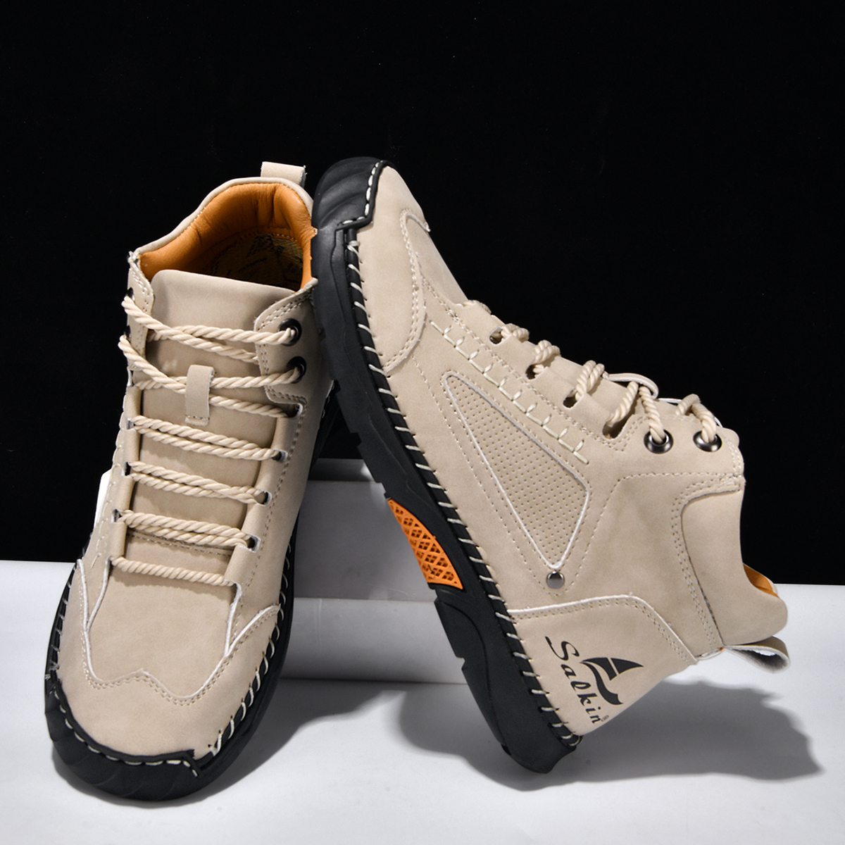 Men Can’t Get Enough of These Cozy Walking Shoes