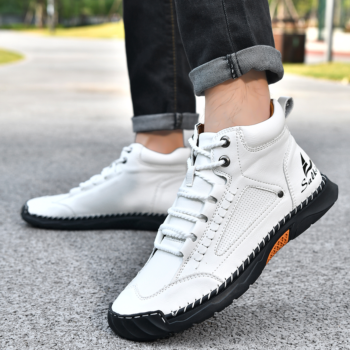 Men Can’t Get Enough of These Cozy Walking Shoes