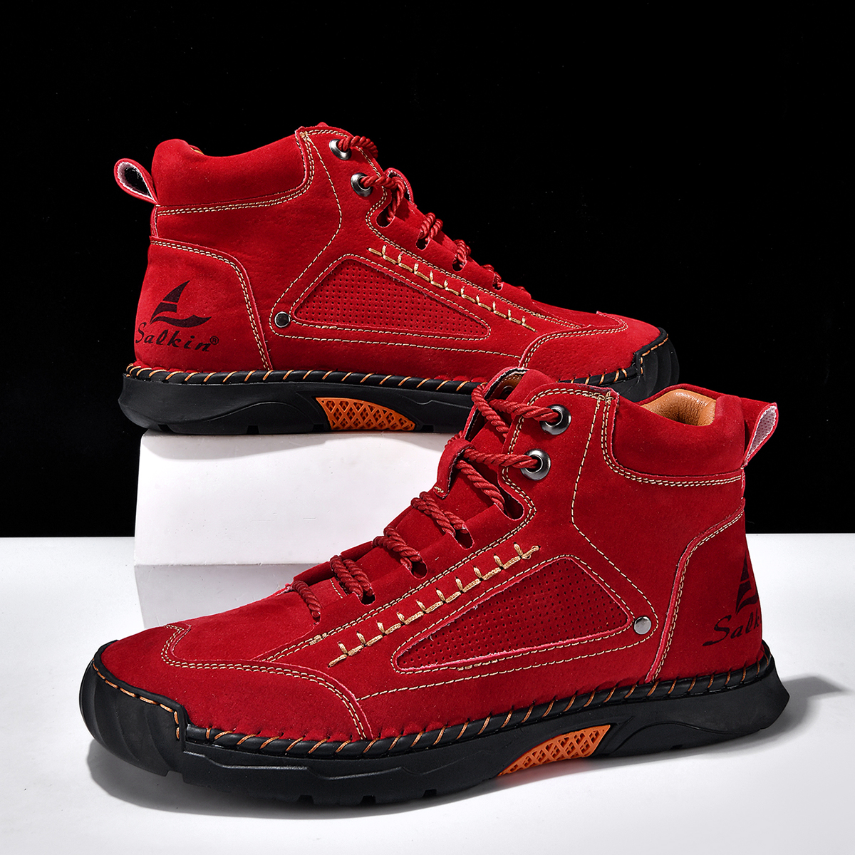 Men Can’t Get Enough of These Cozy Walking Shoes