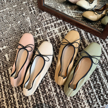 Neue Damenschuhe im französischen Stil mit eckiger runder Spitze und flachem Mund