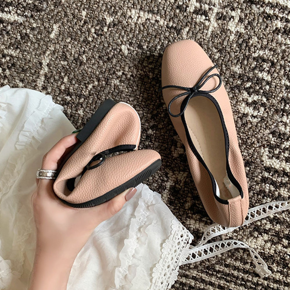 Neue Damenschuhe im französischen Stil mit eckiger runder Spitze und flachem Mund