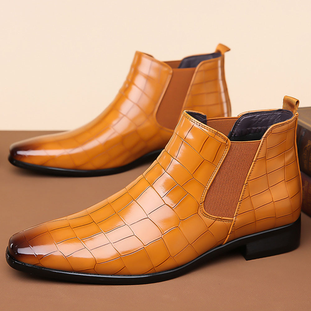 Hochgeschnittene Business-Herrenschuhe aus glänzendem Leder