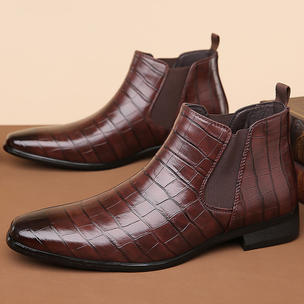 Hochgeschnittene Business-Herrenschuhe aus glänzendem Leder