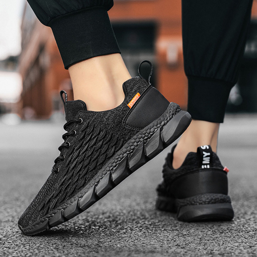 Neue modische Fly-Strick-Sneaker für Herren