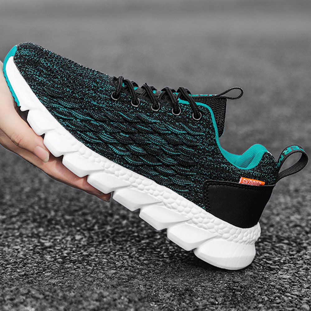 Neue modische Fly-Strick-Sneaker für Herren