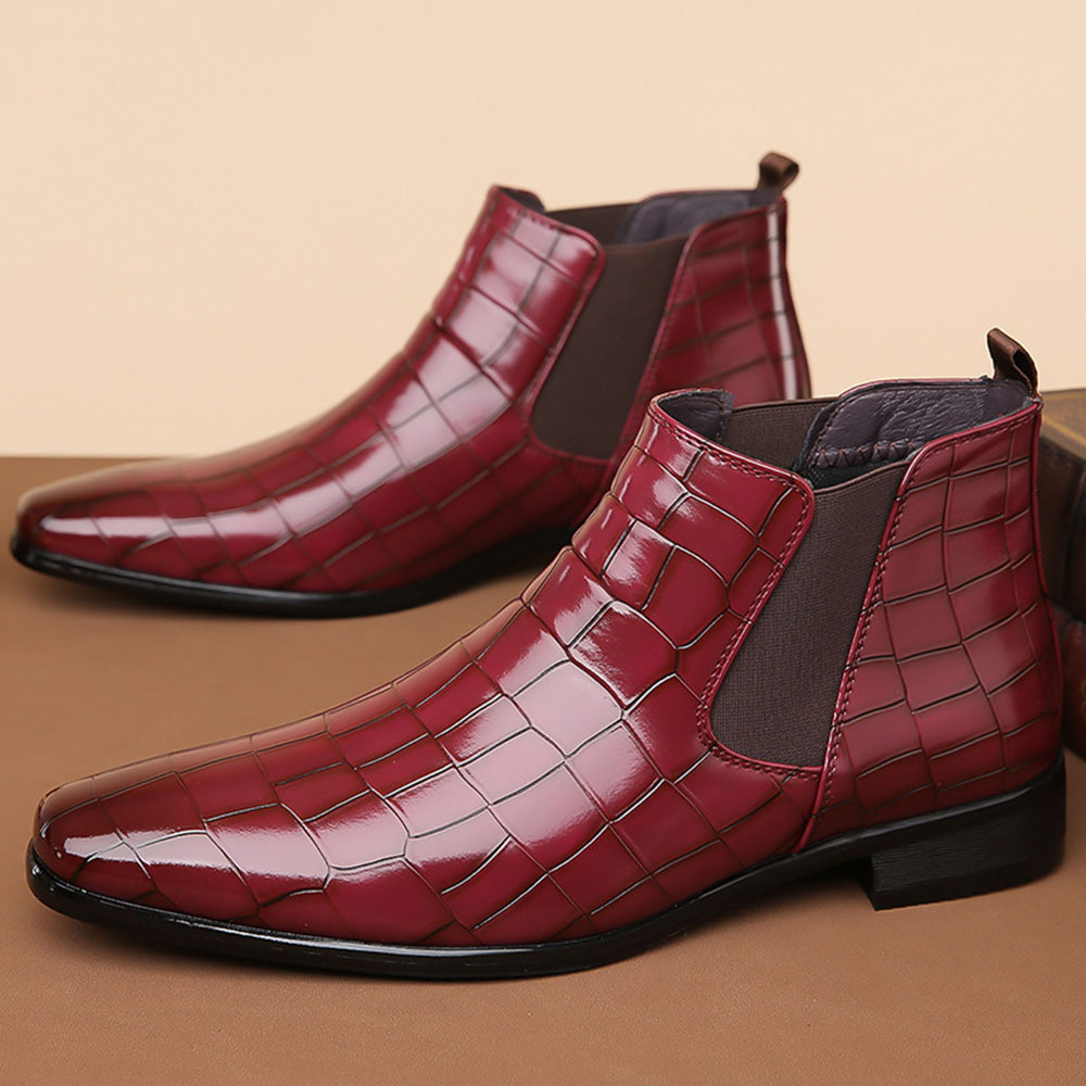 Hochgeschnittene Business-Herrenschuhe aus glänzendem Leder