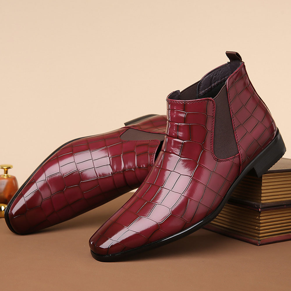 Hochgeschnittene Business-Herrenschuhe aus glänzendem Leder