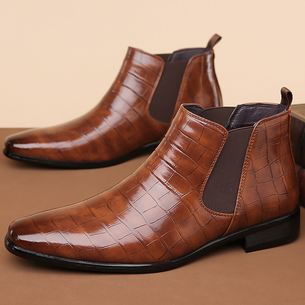 Hochgeschnittene Business-Herrenschuhe aus glänzendem Leder