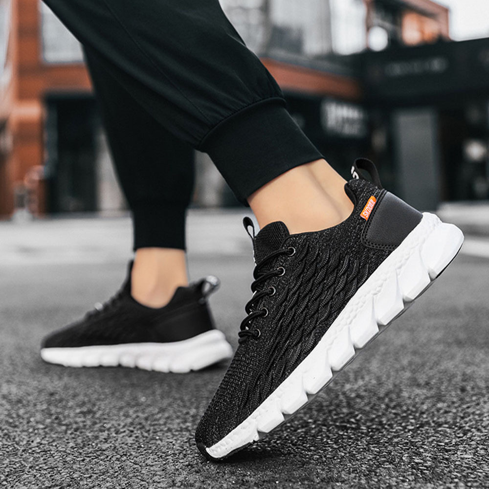 Neue modische Fly-Strick-Sneaker für Herren