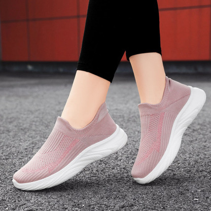 Neue Fly-Strick-Sneaker mit weicher Sohle