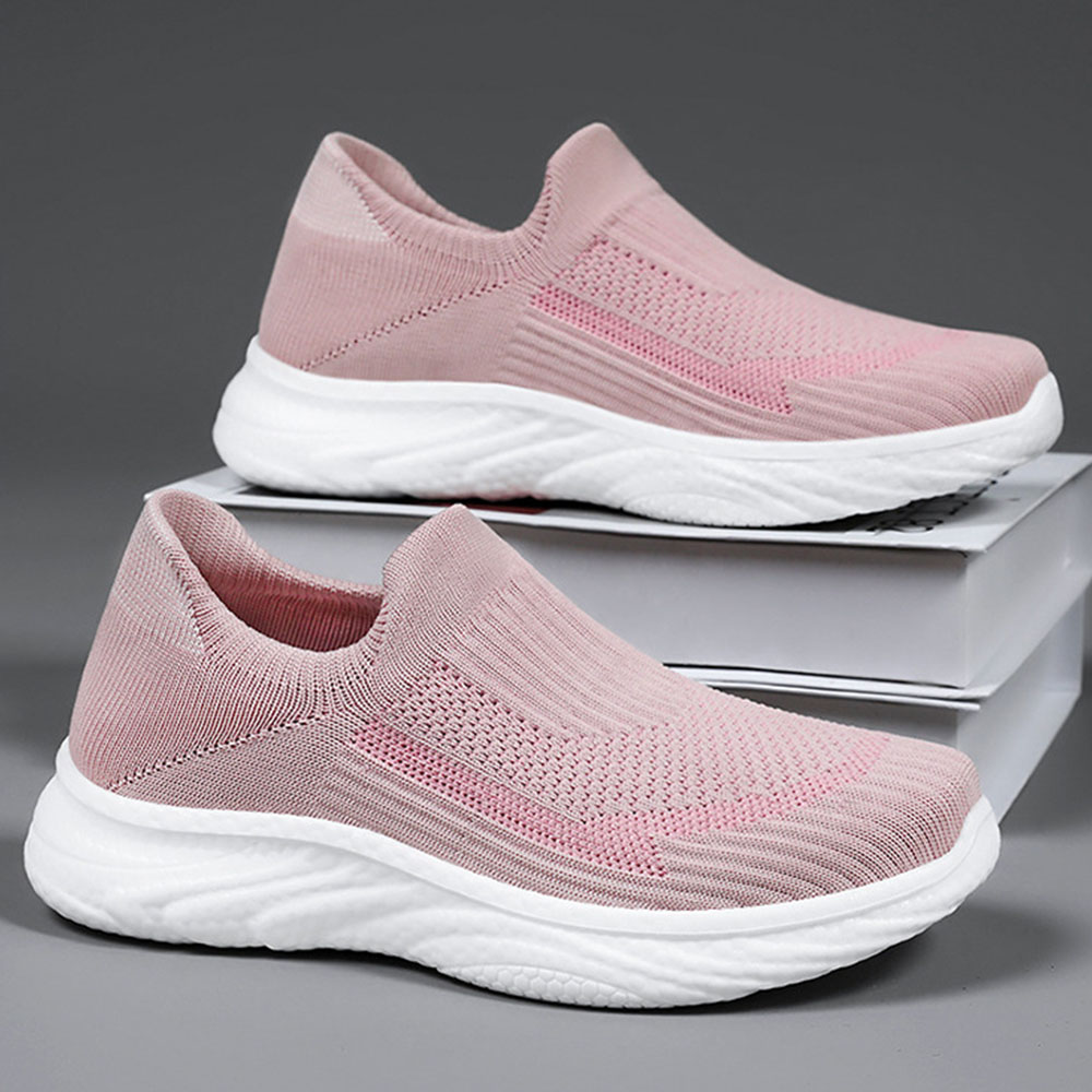 Neue Fly-Strick-Sneaker mit weicher Sohle