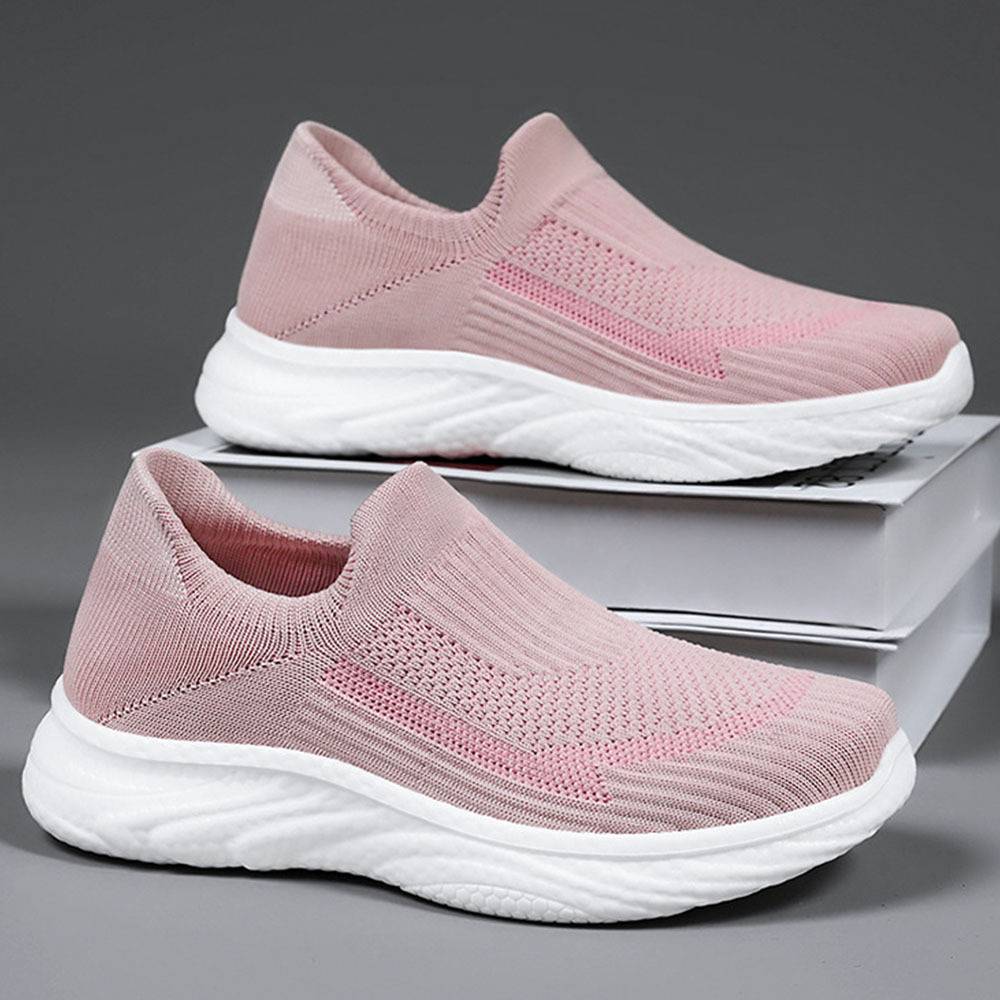 Neue Fly-Strick-Sneaker mit weicher Sohle