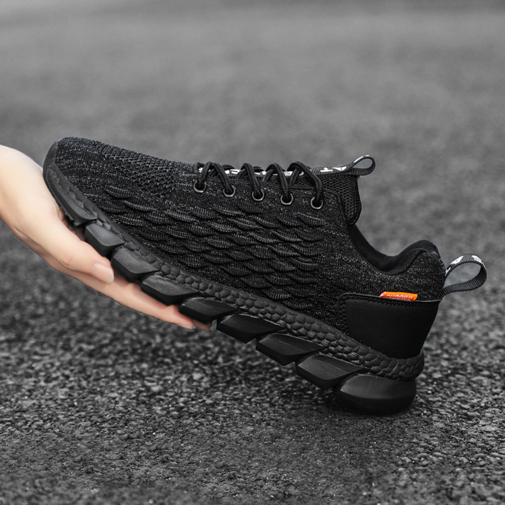 Neue modische Fly-Strick-Sneaker für Herren