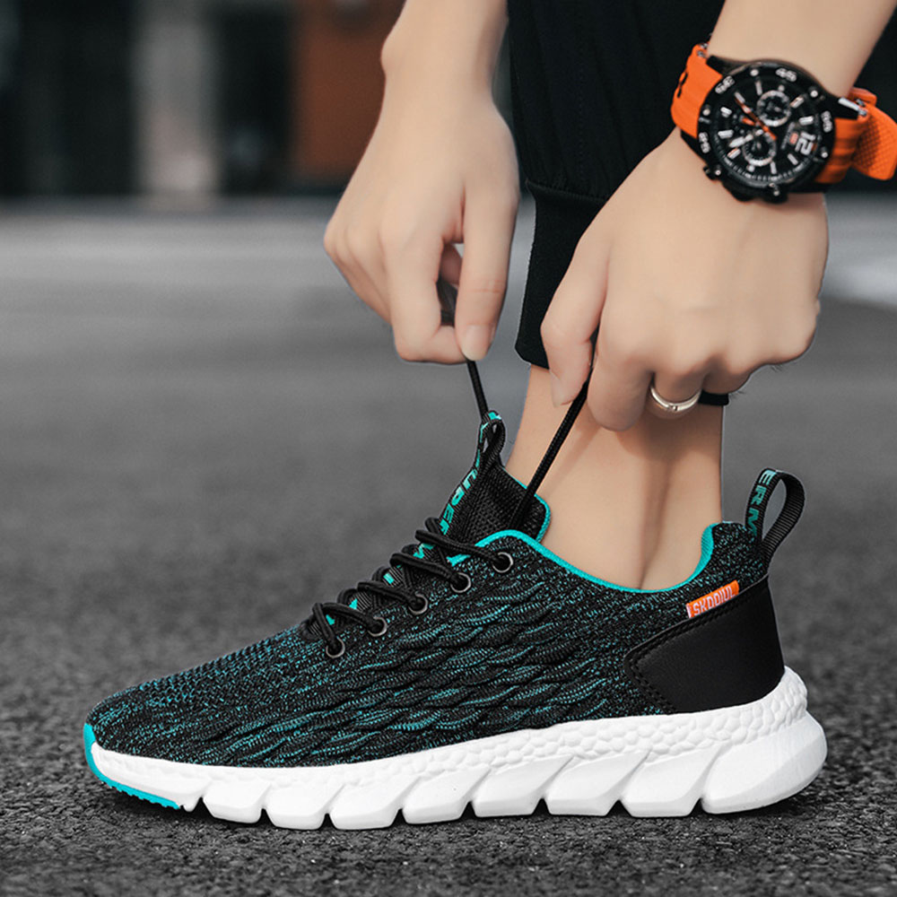 Neue modische Fly-Strick-Sneaker für Herren
