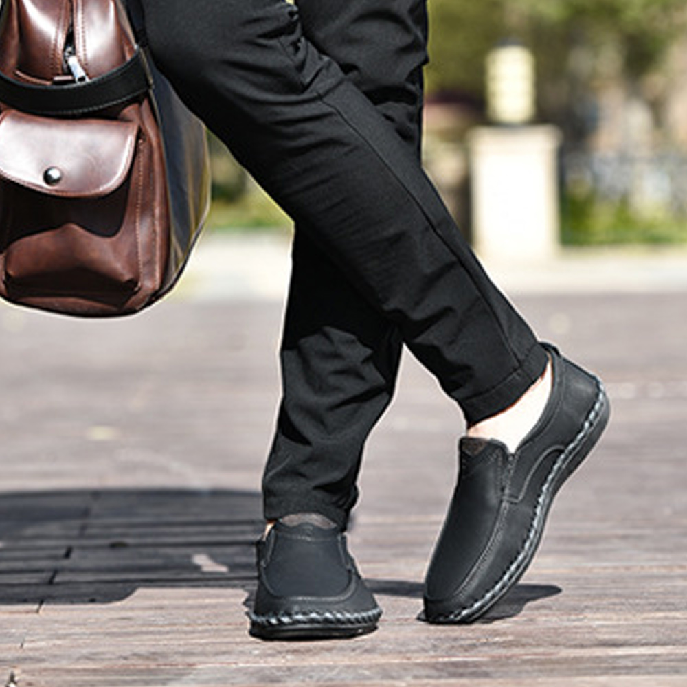 Neue handgefertigte Herren-Freizeitschuhe mit weicher Sohle