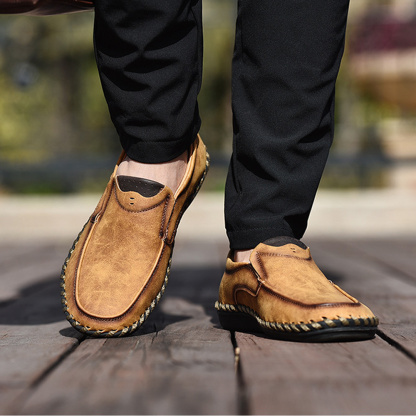 Neue handgefertigte Herren-Freizeitschuhe mit weicher Sohle