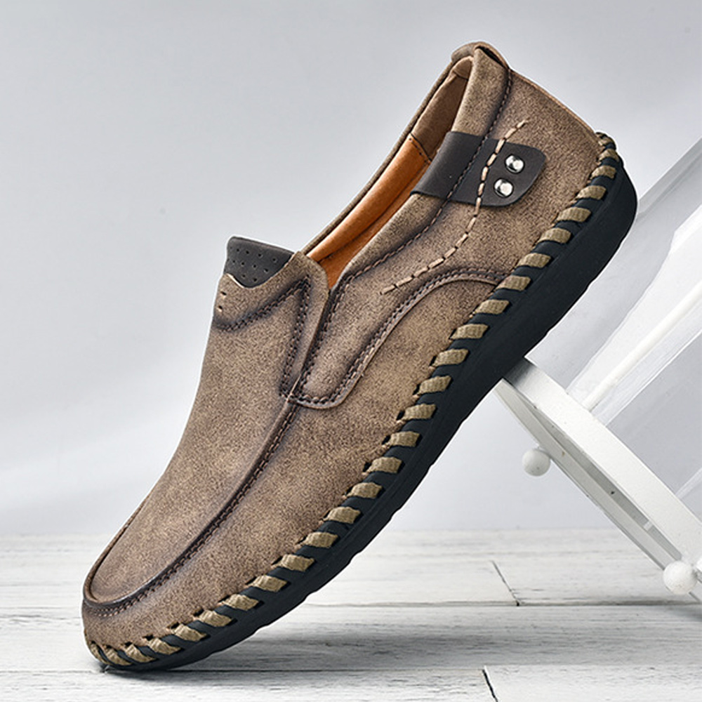 Neue handgefertigte Herren-Freizeitschuhe mit weicher Sohle