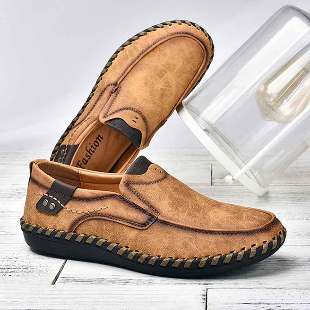 Neue handgefertigte Herren-Freizeitschuhe mit weicher Sohle