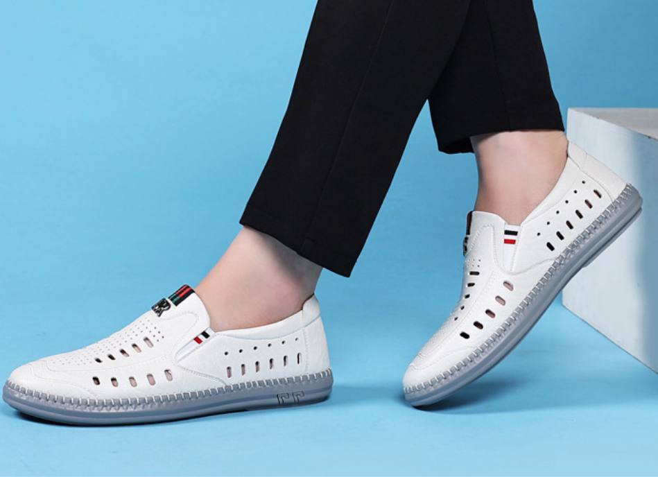 2024 neue Herren-Lochschuhe, lässige Ledersandalen