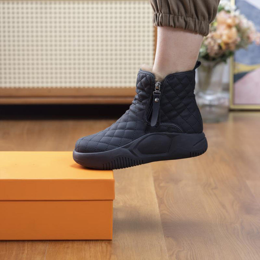 Neue Fleece-Damenstiefel mit dicker Sohle