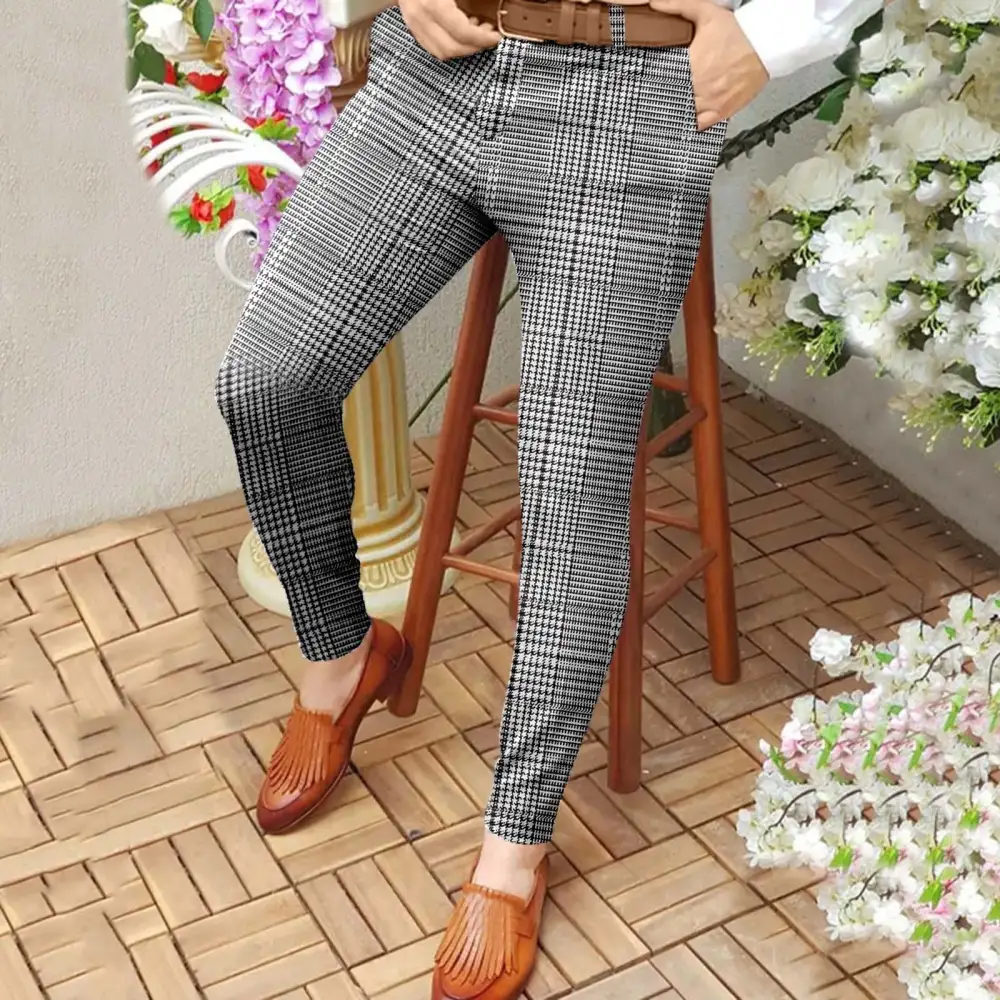 Elegante Hose mit Gittermuster