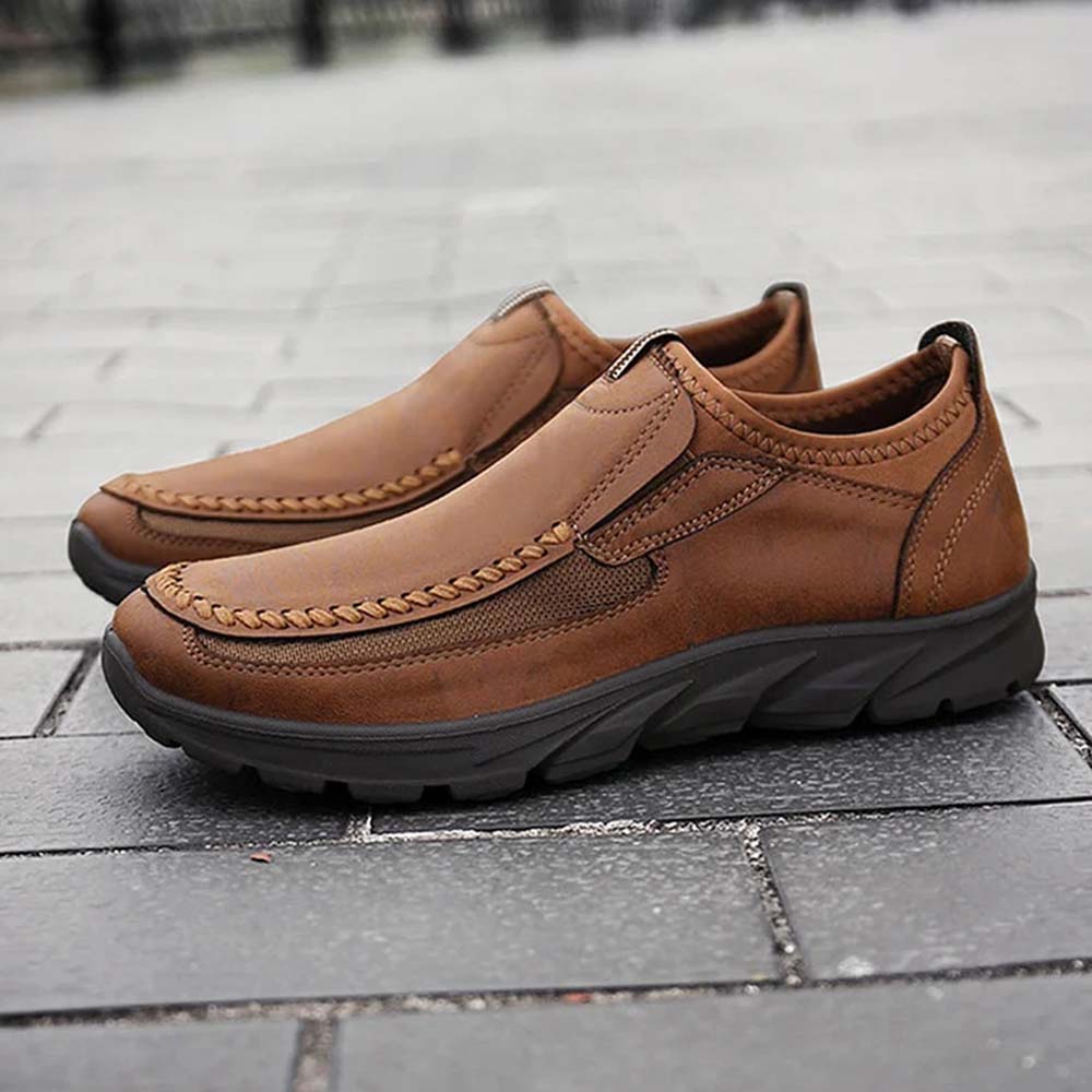 Lässige, atmungsaktive Herren-Loafer aus Leder