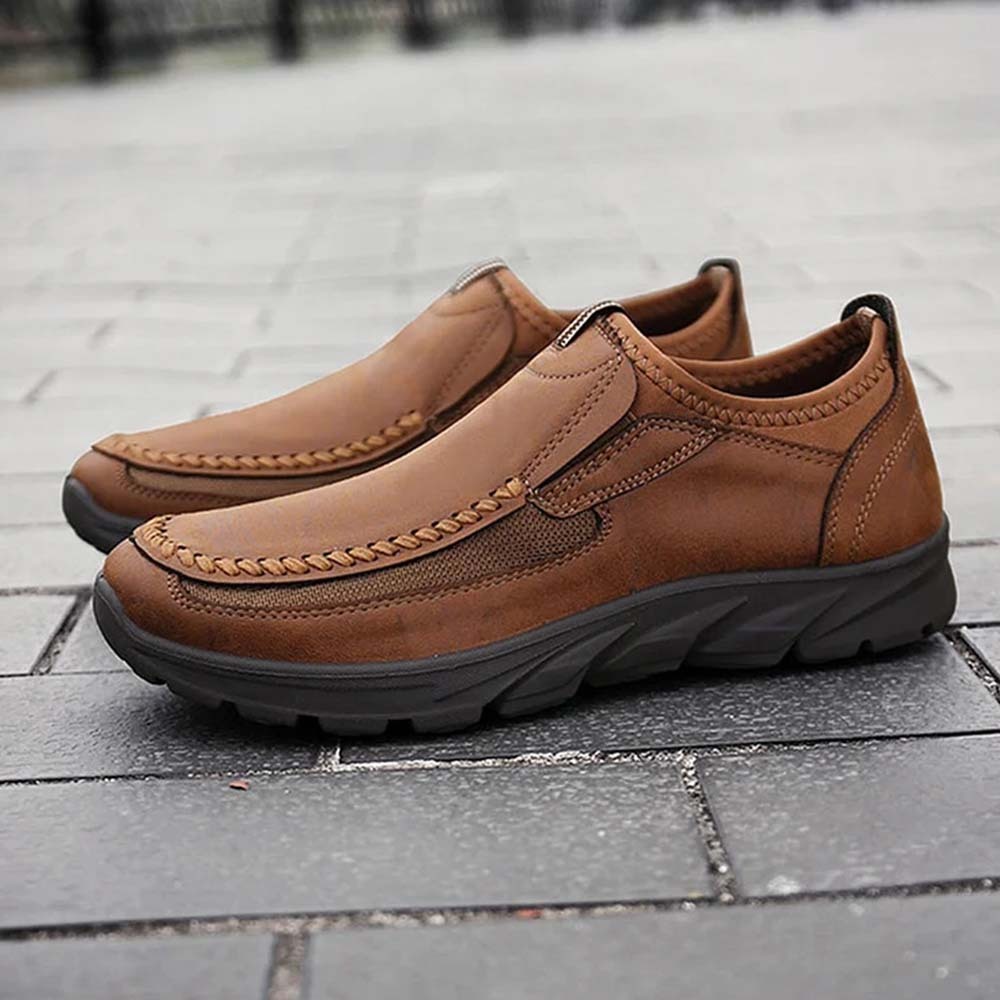Lässige, atmungsaktive Herren-Loafer aus Leder