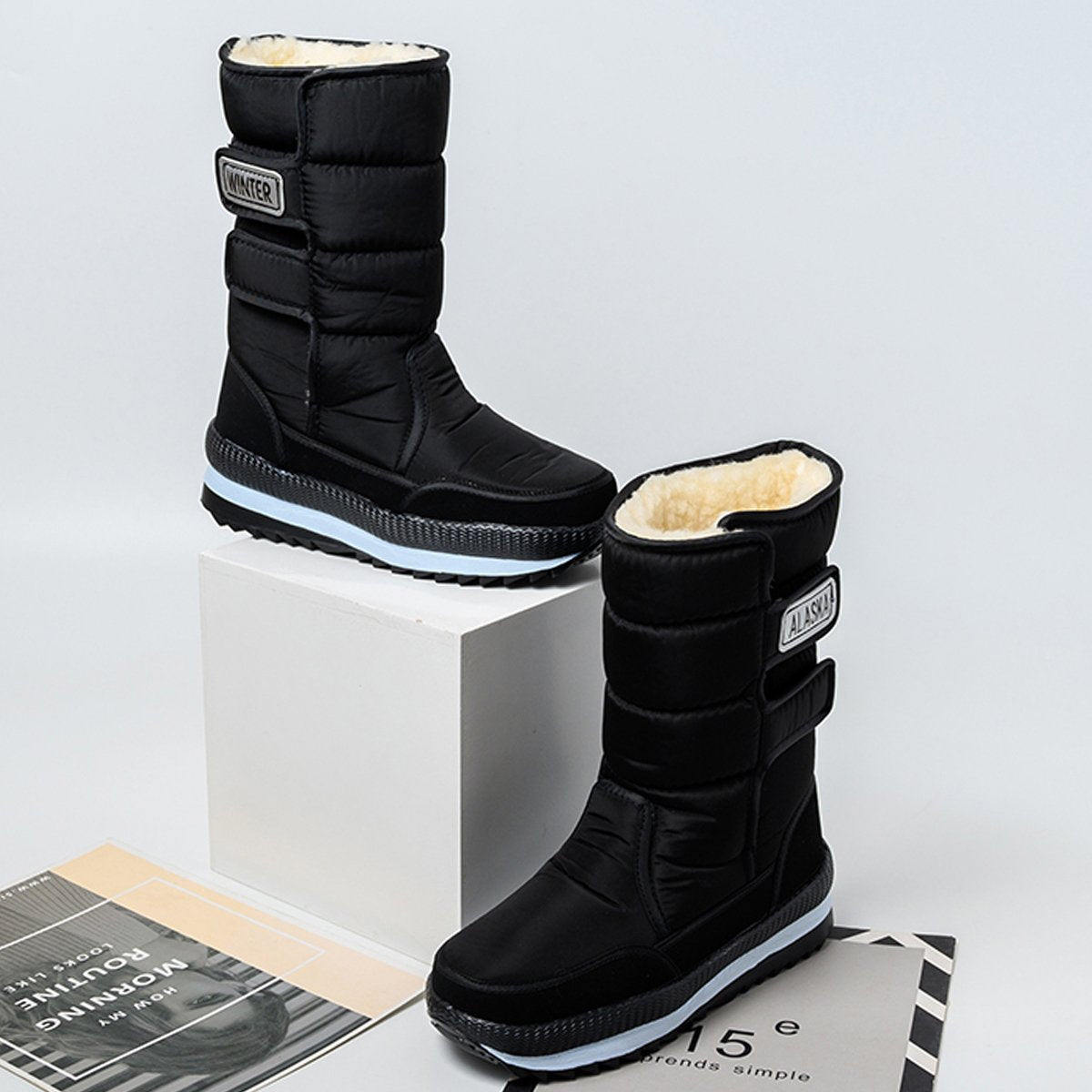 High-Top plus samtige warme Schuhe