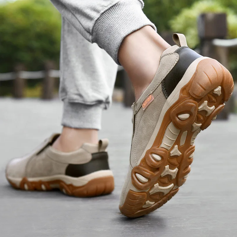 Herren-Sneaker zur Unterstützung des Fußgewölbes und atmungsaktiv sowie leicht und rutschfest