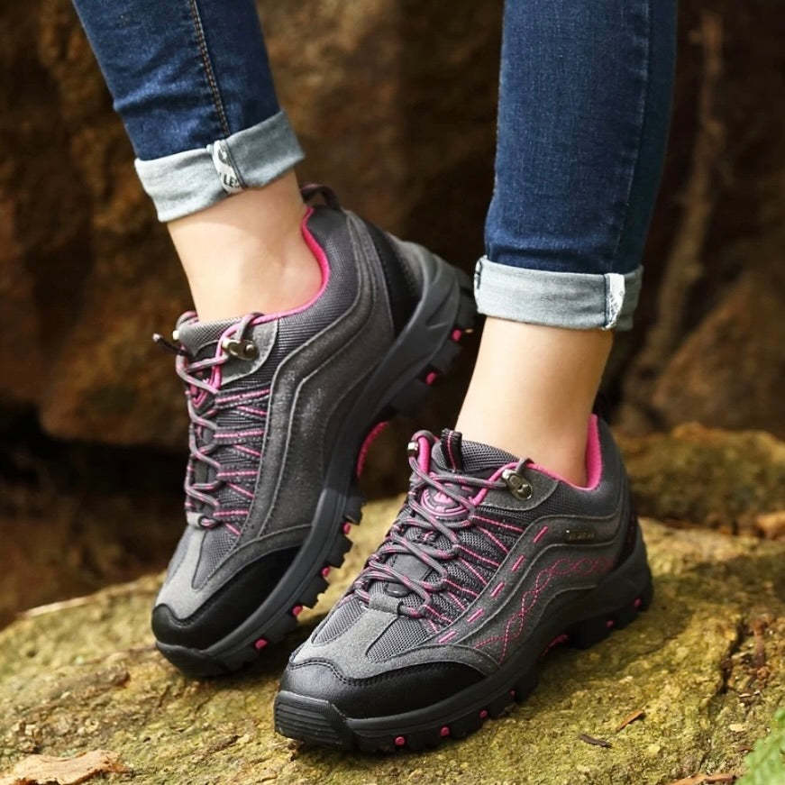 ERGOHikingWoman® - Ergonomischer Outdoor- und Wanderschuh Wasserfest