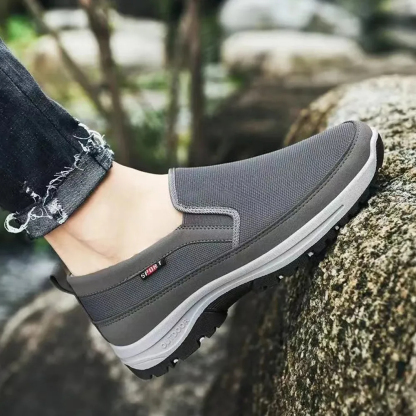 Bequeme und atmungsaktive Herren-Slip-on-Freizeitschuhe