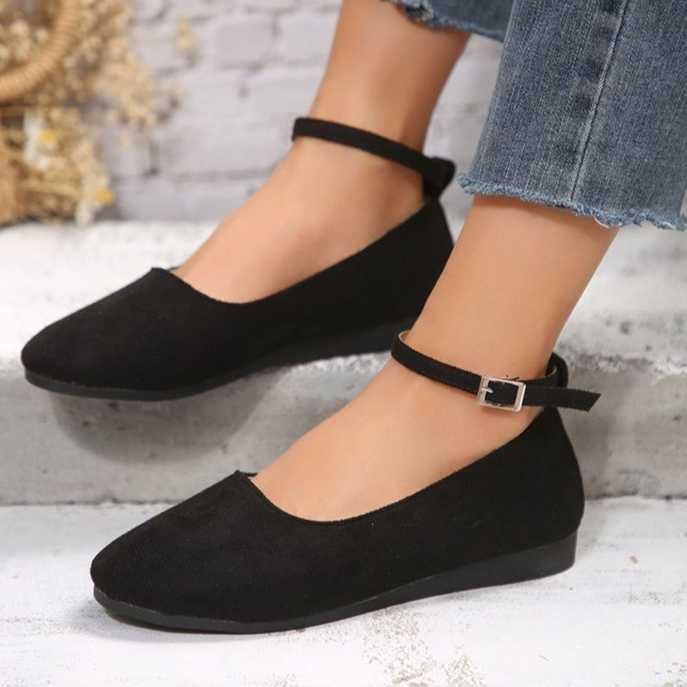Flache Damen-Schuhe mit runder Zehenpartie und flacher Gürtelschnalle