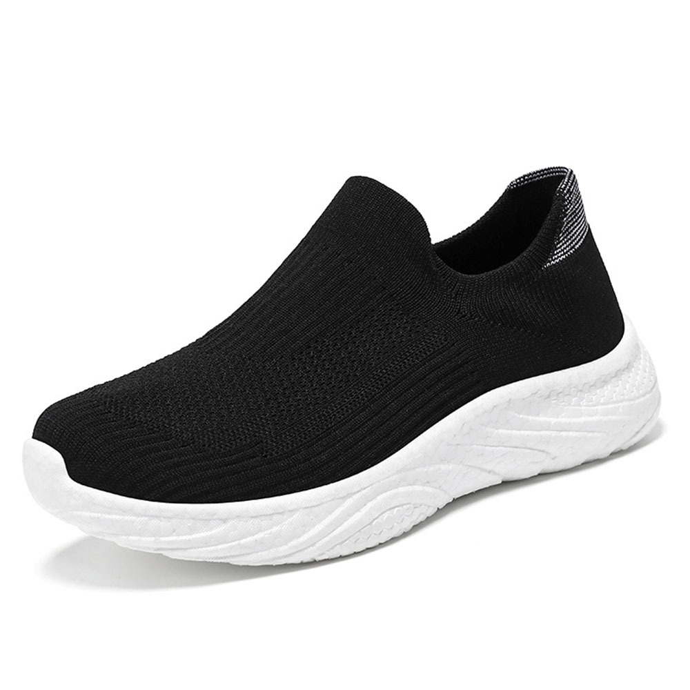 Neue Fly-Strick-Sneaker mit weicher Sohle