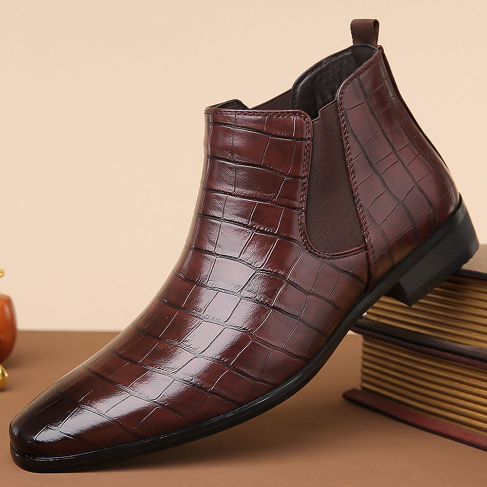 Hochgeschnittene Business-Herrenschuhe aus glänzendem Leder